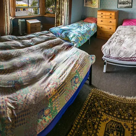 The Palace Backpackers-2